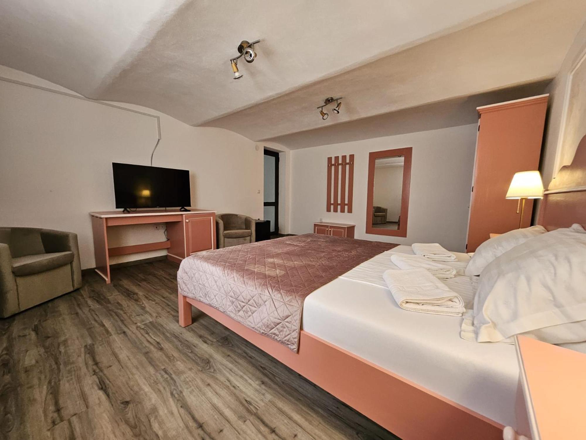 Casa Raduly - Apartament Demisol Sibiu Eksteriør billede